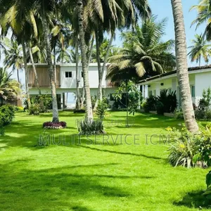 6chbre Duplex dans Ismaël Coulibaly, Grand-Bassam à Vendre