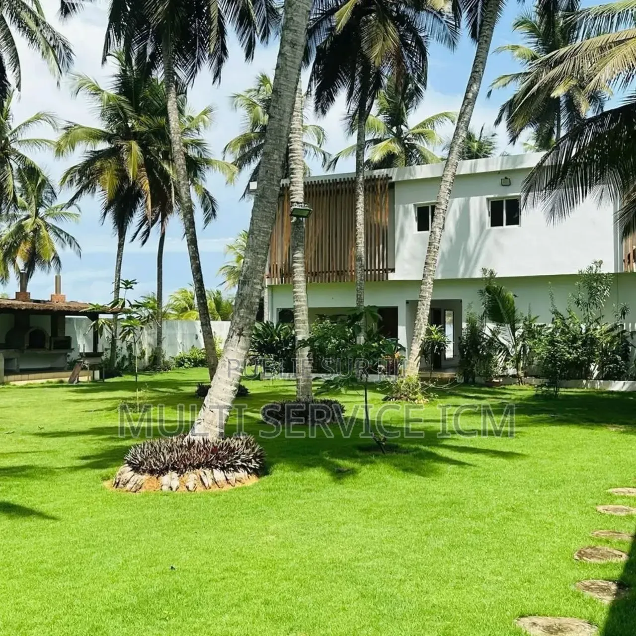 6chbre Duplex dans Ismaël Coulibaly, Grand-Bassam à Vendre