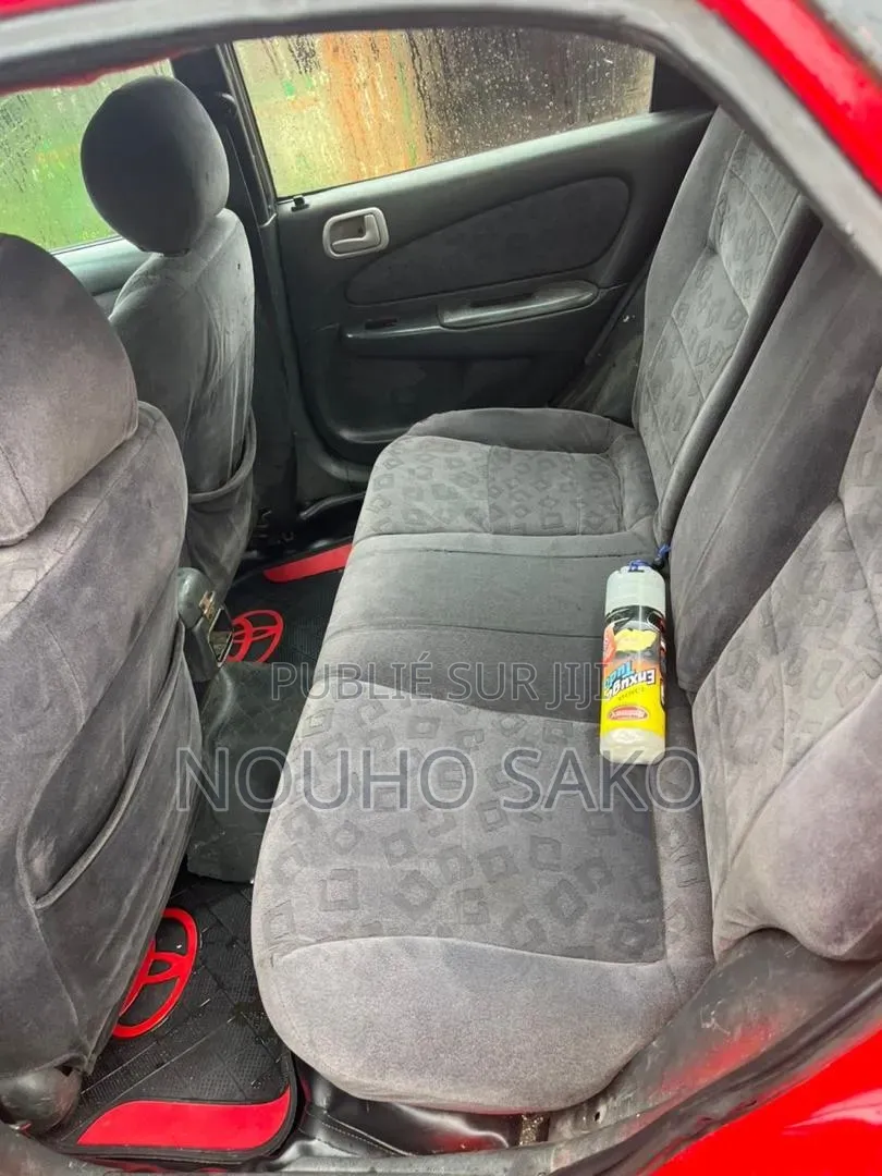 Toyota Corolla 2002 Orange