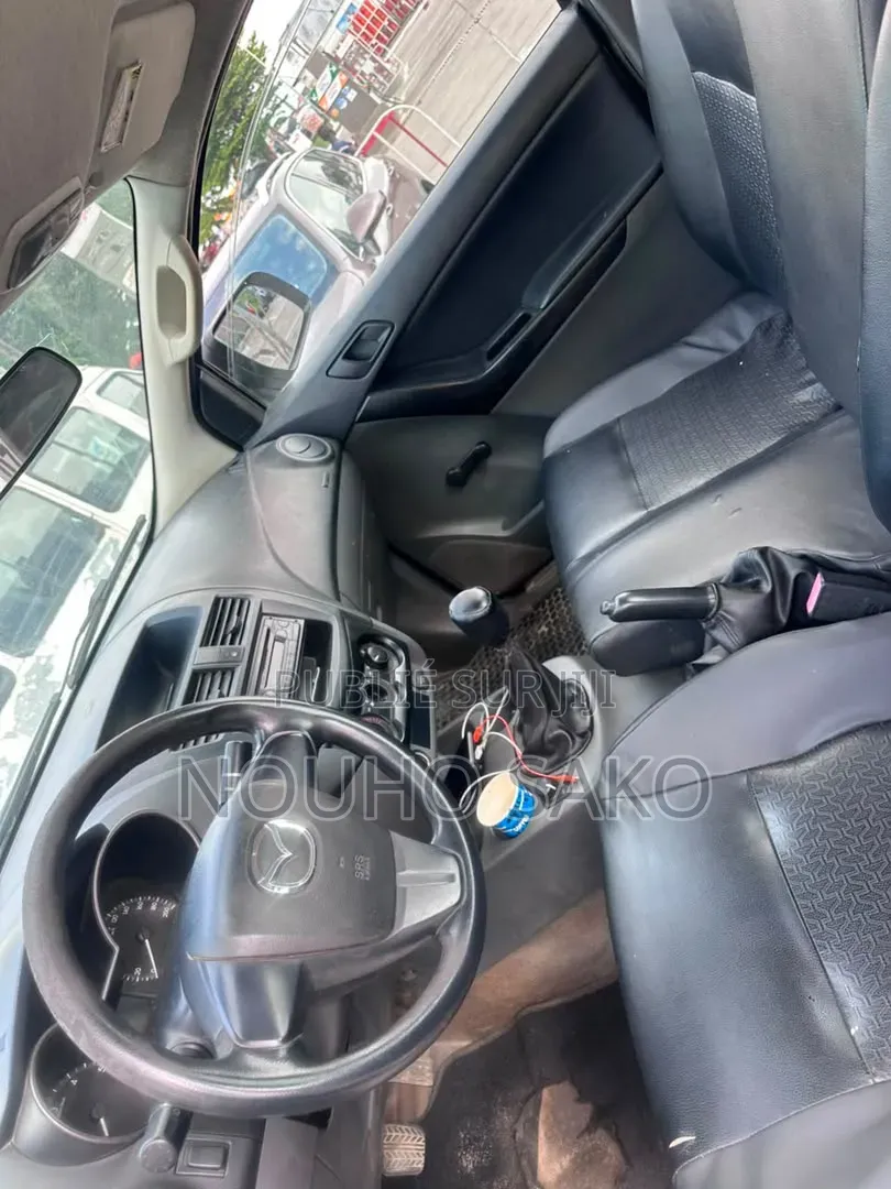 Mazda BT-50 2018 Blanc
