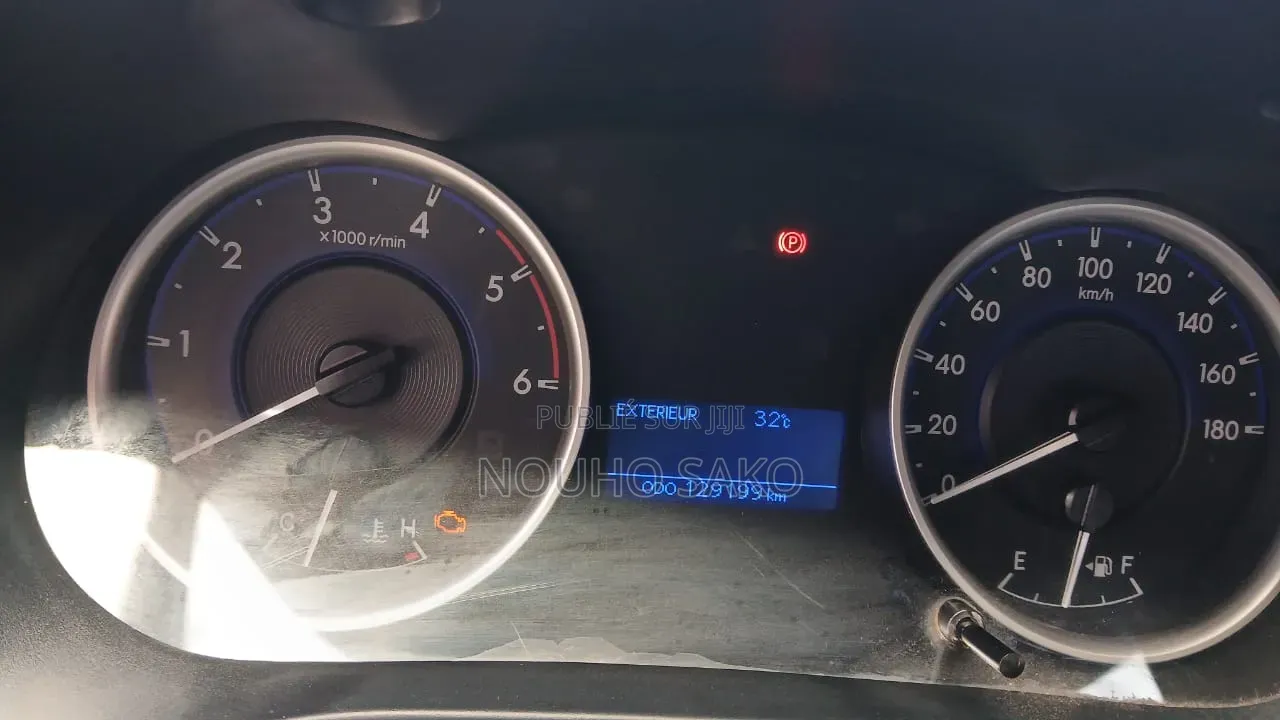 Toyota Hilux 2022 Gris
