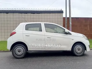Mitsubishi Spacestar 2016 Blanc
