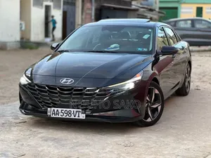 Hyundai Elantra 2024 Noir
