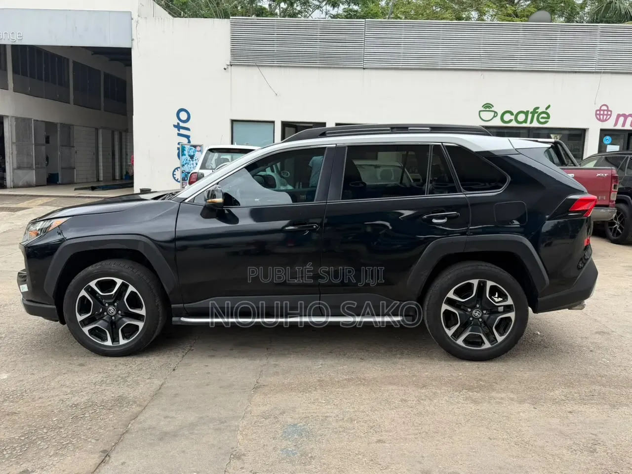 Toyota RAV4 2022 Noir