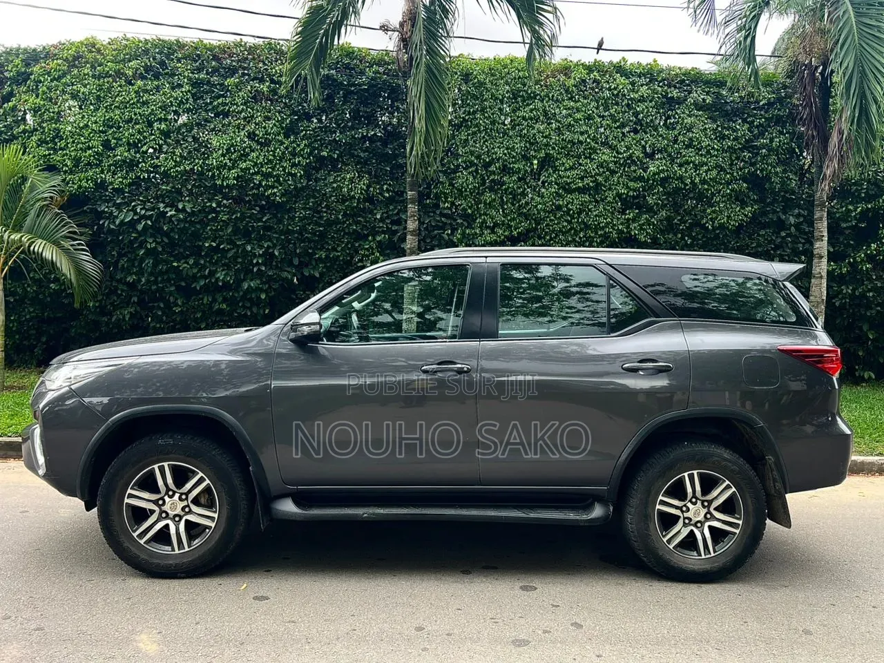 Toyota Fortuner 2021 Noir