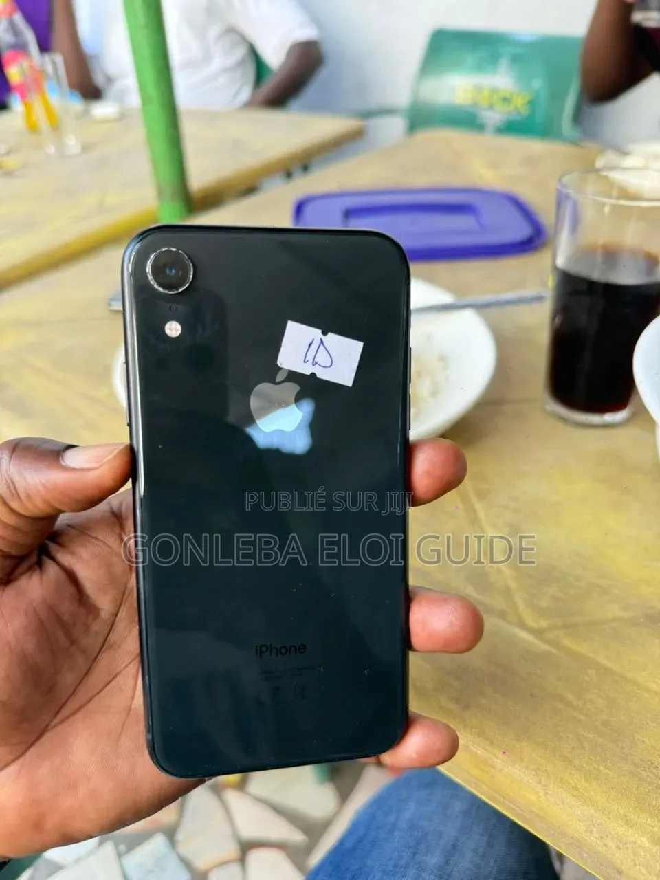 Nouveau Apple iPhone XR 64 GB Noir
