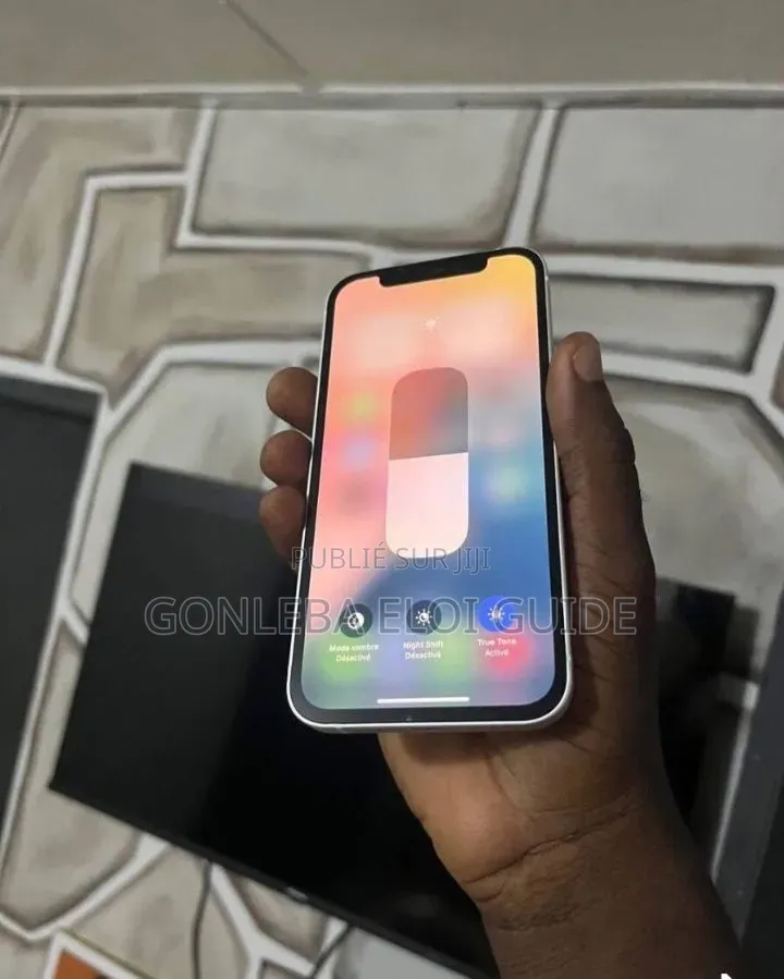 Nouveau Apple iPhone 12 128 GB Blanc