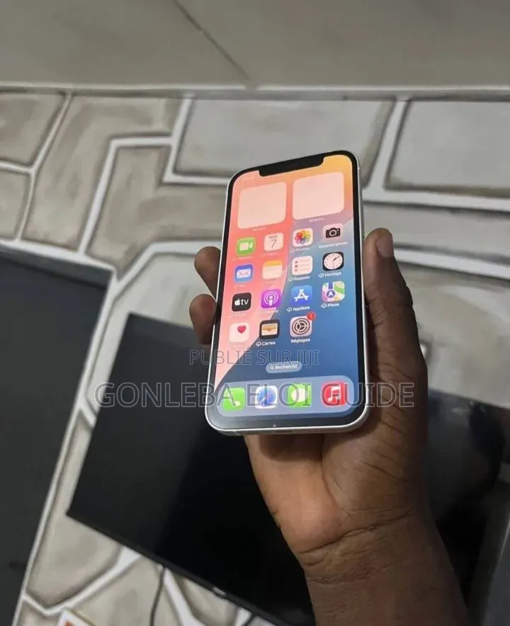 Nouveau Apple iPhone 12 128 GB Blanc