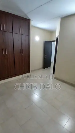 4chbre Duplex dans Dalo Davy Chris, Bingerville à Louer