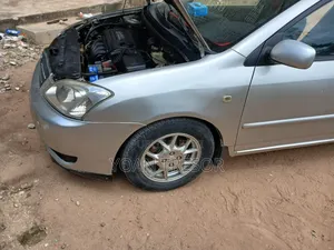 Toyota Corolla 2004 Argenté