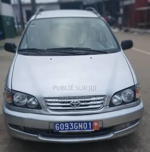 Toyota Picnic 2.0 FWD 2005 Gris