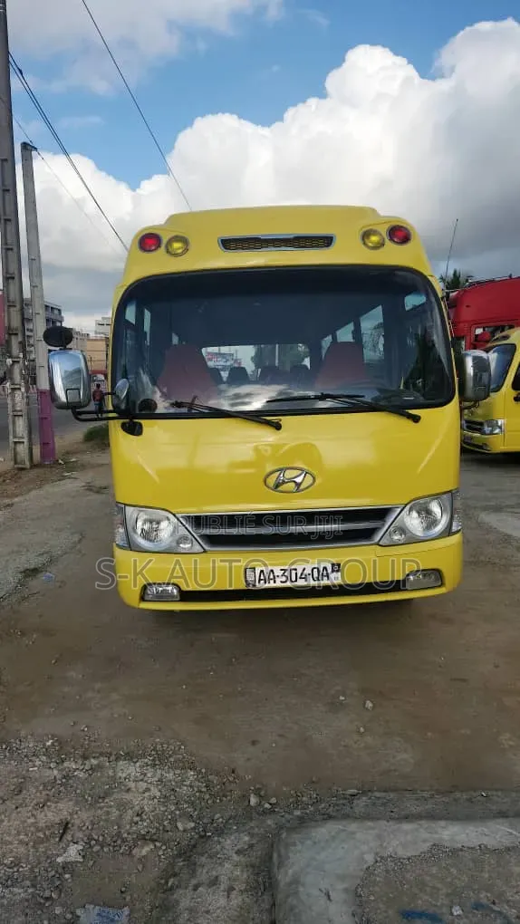 Hyundai County 2019 Blanc