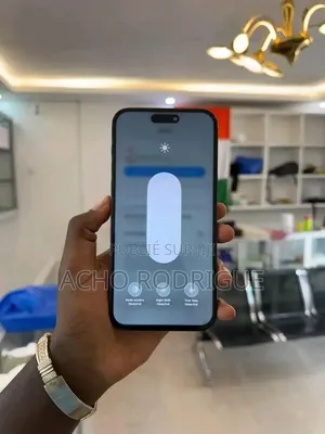 Nouveau Apple iPhone 14 Pro Max 128 GB Noir