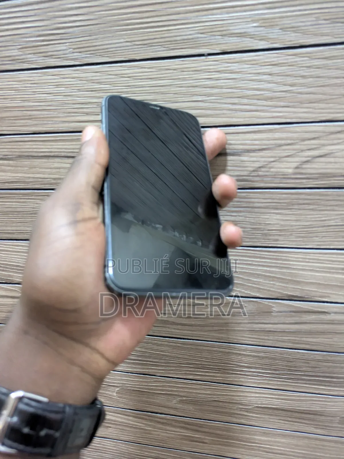Apple iPhone 11 64 GB Noir