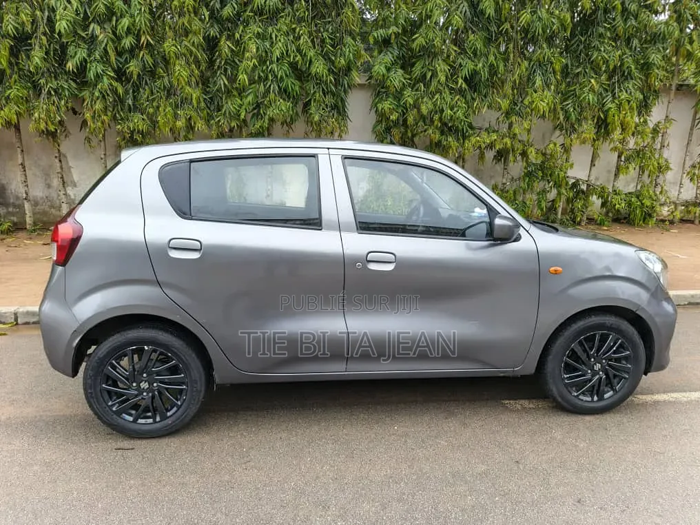 Suzuki Celerio 2022 Noir