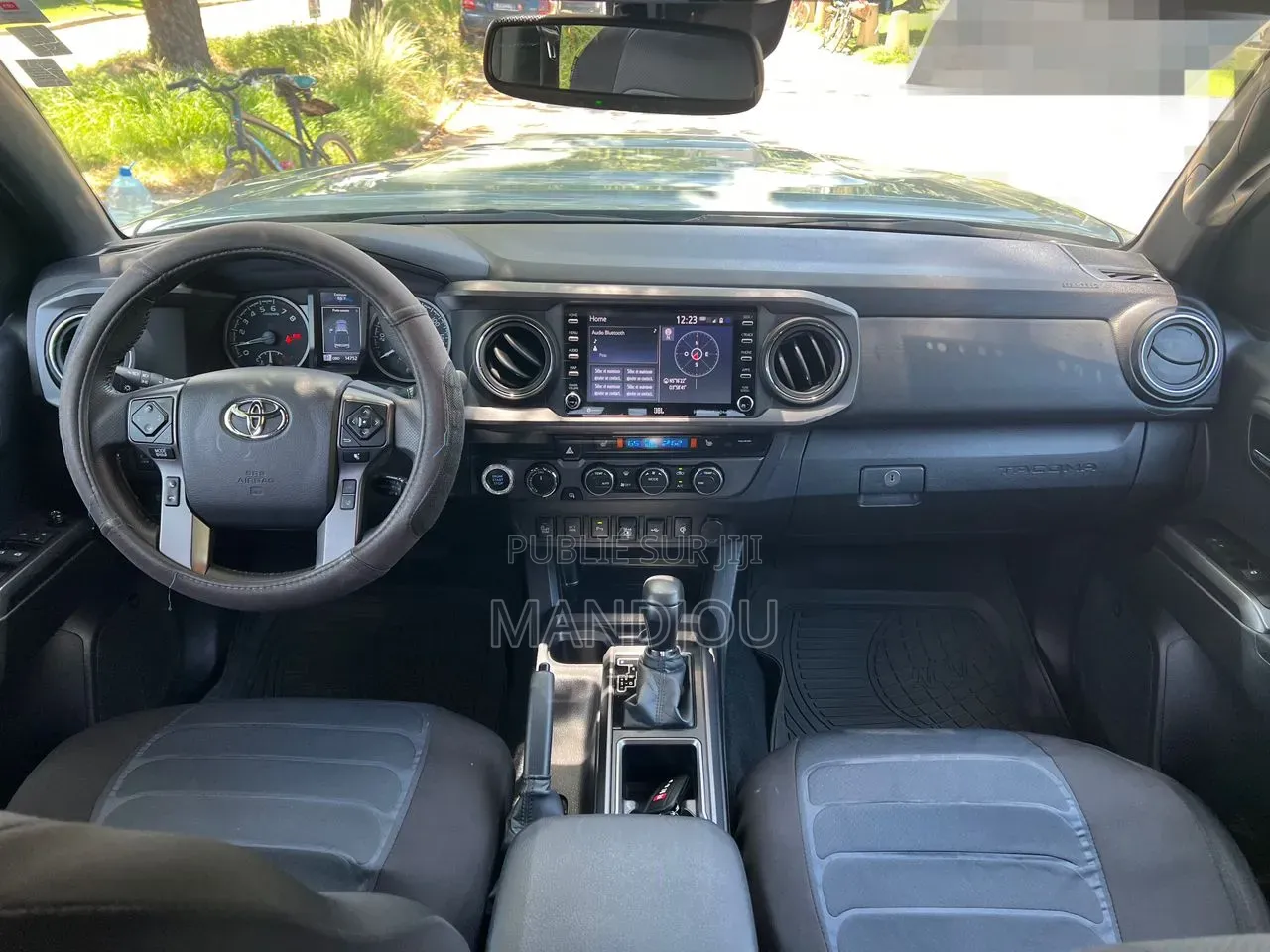 Toyota Tacoma 2024 Gris