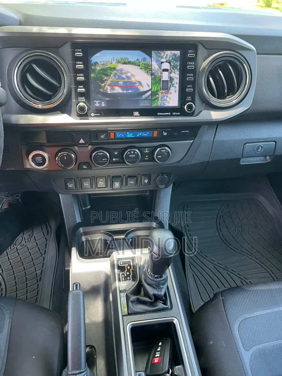 Toyota Tacoma 2024 Gris