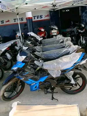 Nouveau TVS Rockz 125 2021 Bleu