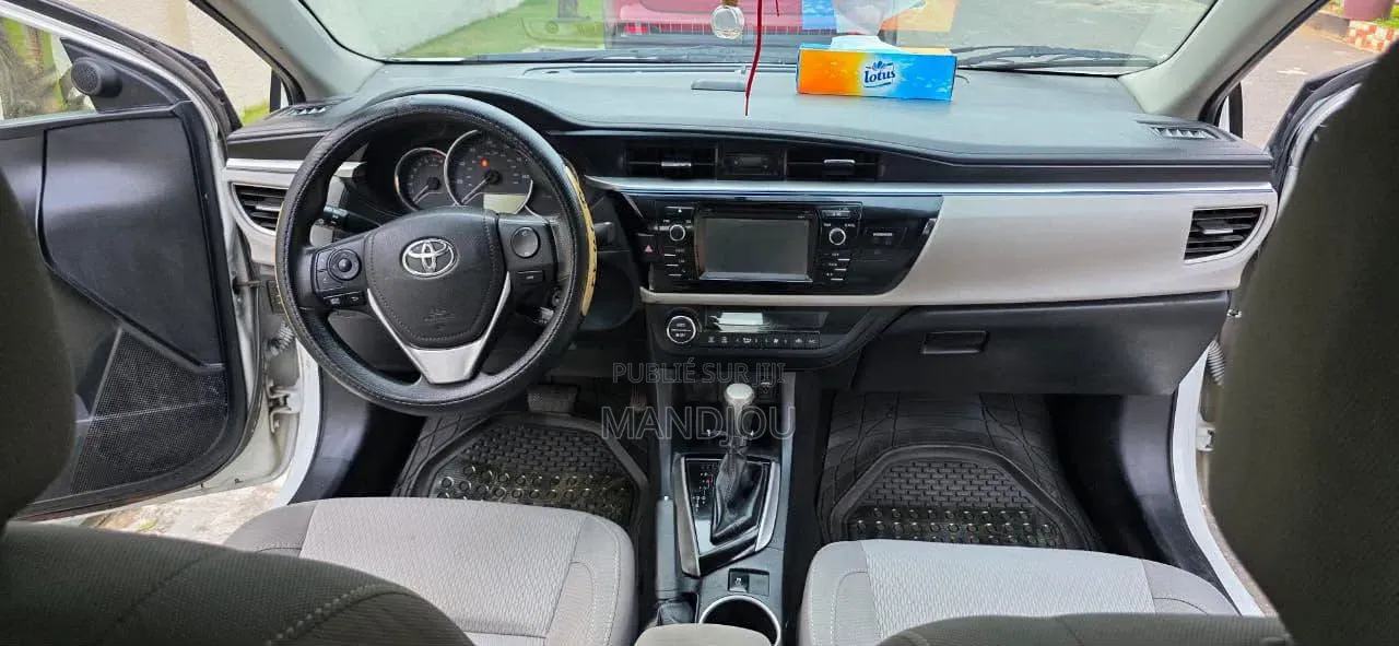 Toyota Corolla 2017 Blanc