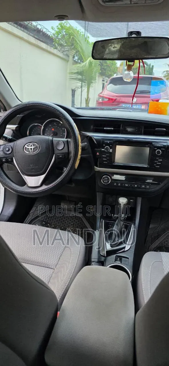 Toyota Corolla 2017 Blanc