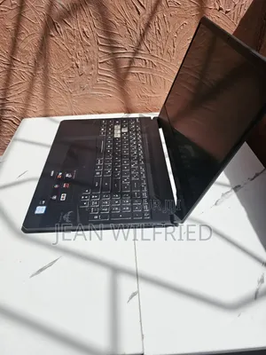 Nouveau Asus TUF Gaming FX504 16GB Intel Core i7 HDD+SSD 1T