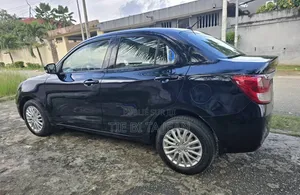 Suzuki Dzire 2025 Noir