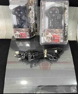 Ps3 Avec Deux Manette 20 Jeux Et Tout Les Accessoires