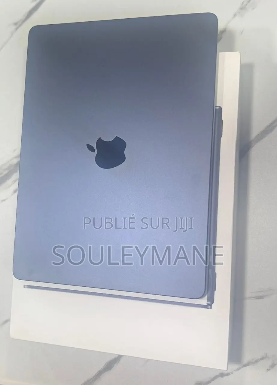 Nouveau Apple MacBook Air 2025 M4 16GB Apple M4 SSD 256GB