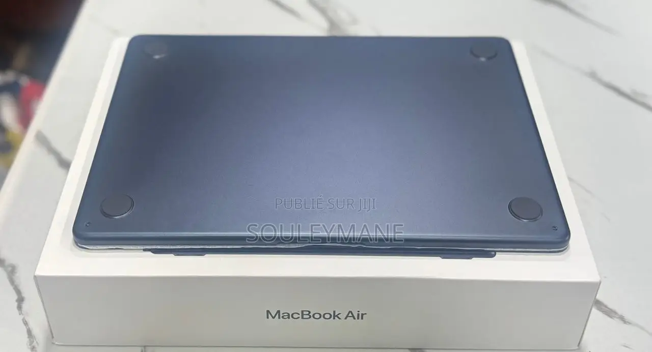 Nouveau Apple MacBook Air 2025 M4 16GB Apple M4 SSD 256GB