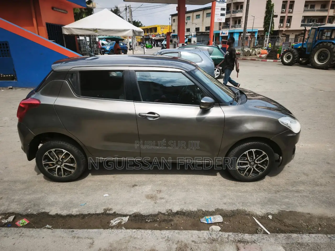 Suzuki Swift 2021 Gris
