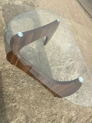 Table Basse Vitrée