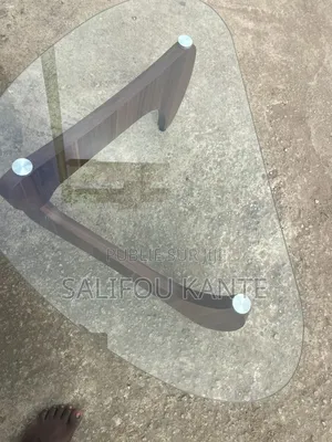 Table Basse Vitrée