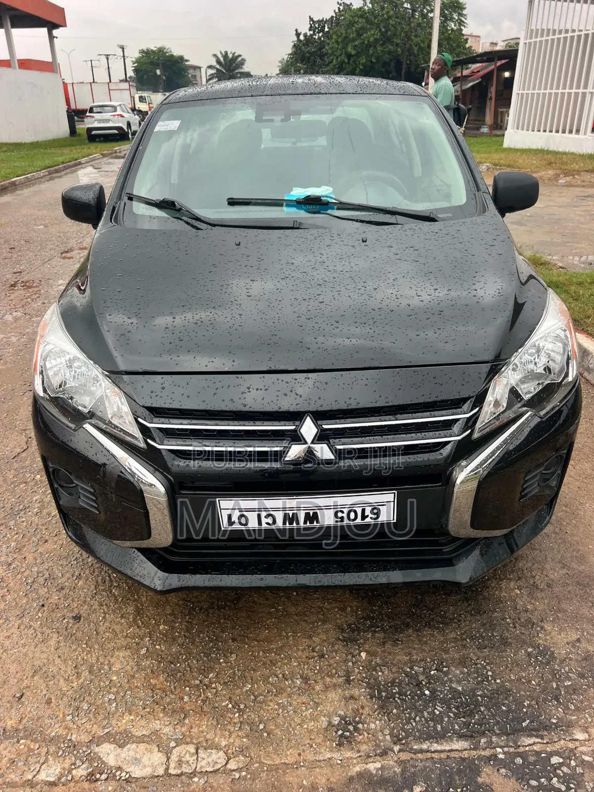 Mitsubishi Mirage 2022 Noir