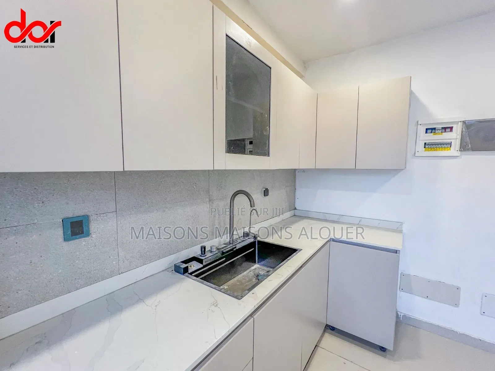 3chbre Appartement dans Ibrahim, Cocody à Louer