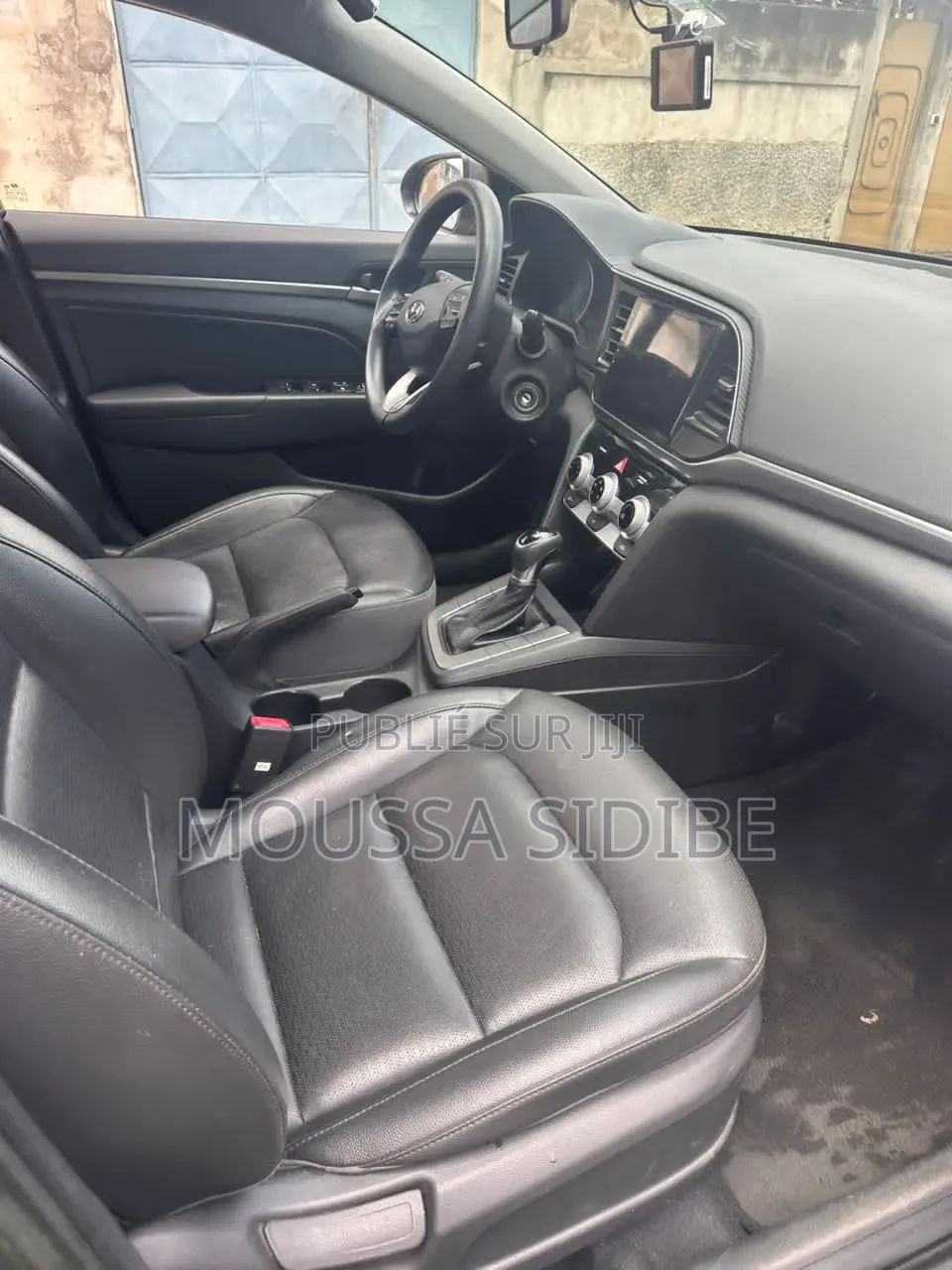Hyundai Avante 2021 Gris