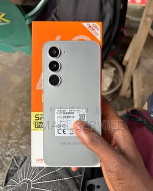 Nouveau Tecno Spark 40 Pro 128 GB Gris