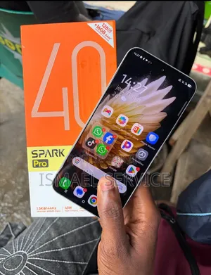 Nouveau Tecno Spark 40 Pro 128 GB Gris