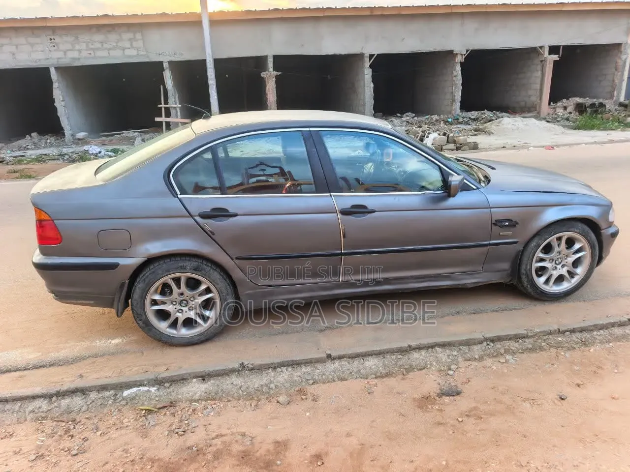 BMW 3 Series 316i RWD 2004 Gris