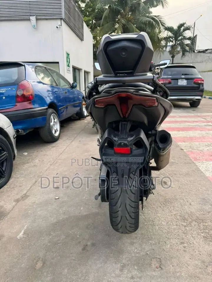 Nouveau Yamaha Autre 2024 Noir