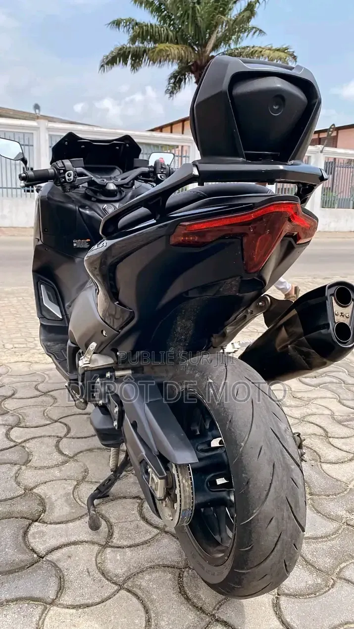 Nouveau Yamaha Autre 2024 Noir