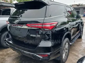 Nouveau Toyota Fortuner 2025 Noir