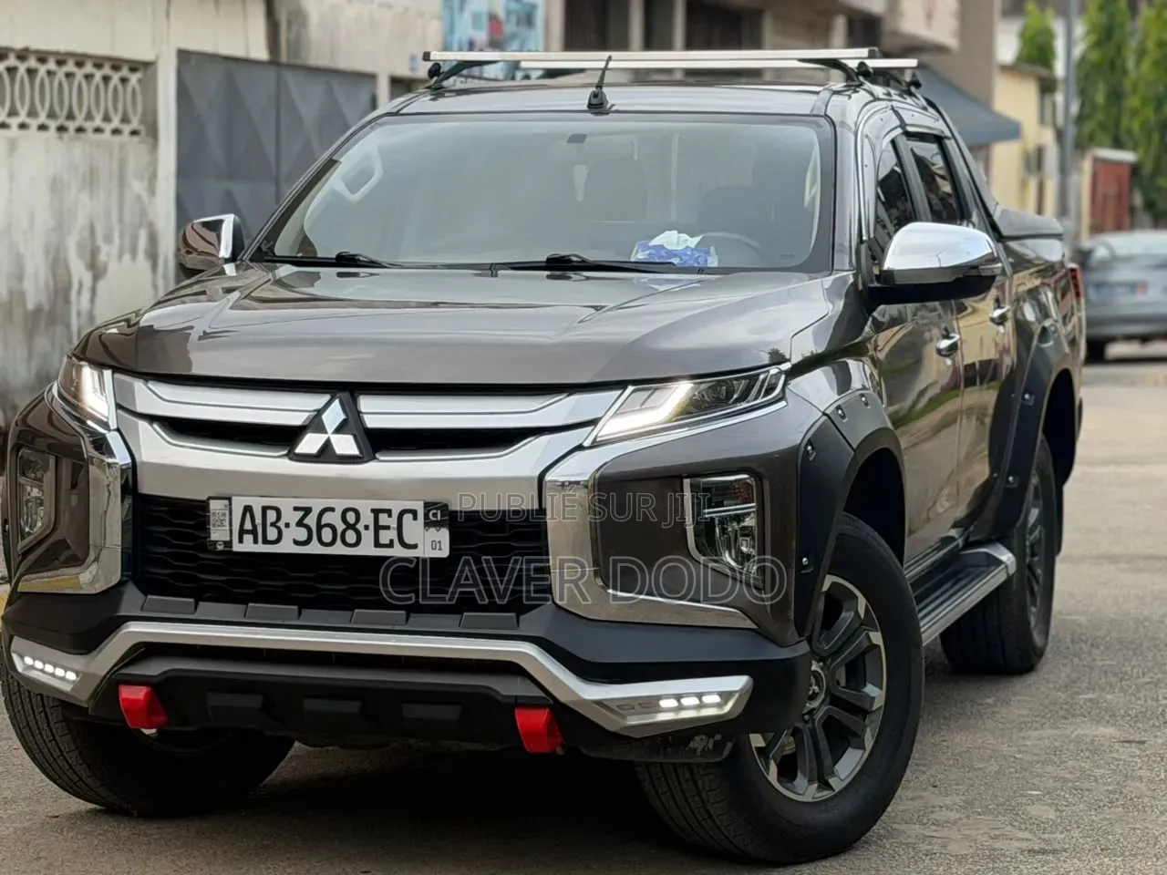 Mitsubishi L200 2021 Gris