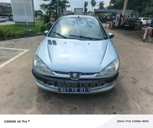 Peugeot 206 1997 Gris