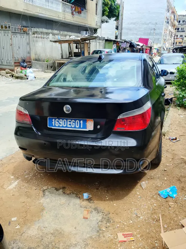 BMW 520i 2004 Noir