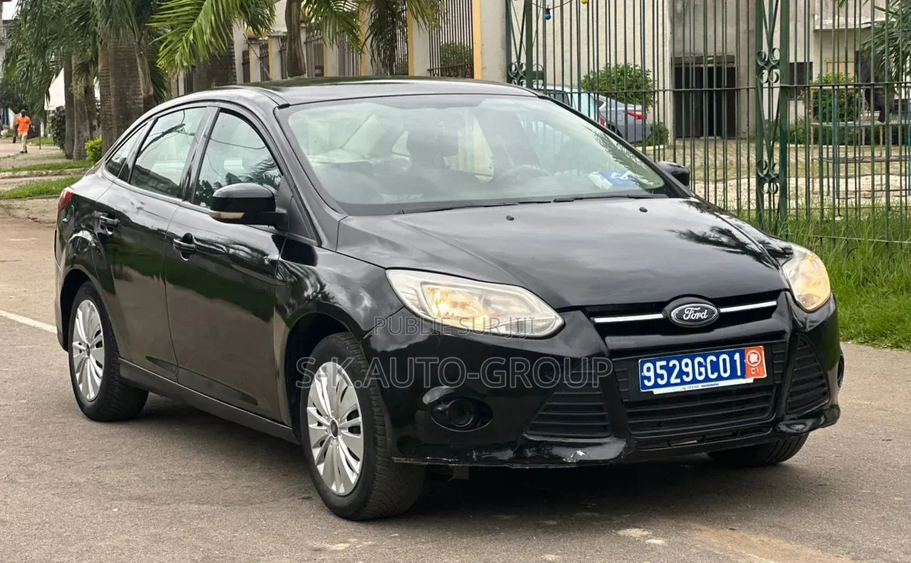 Ford Focus 2013 Noir