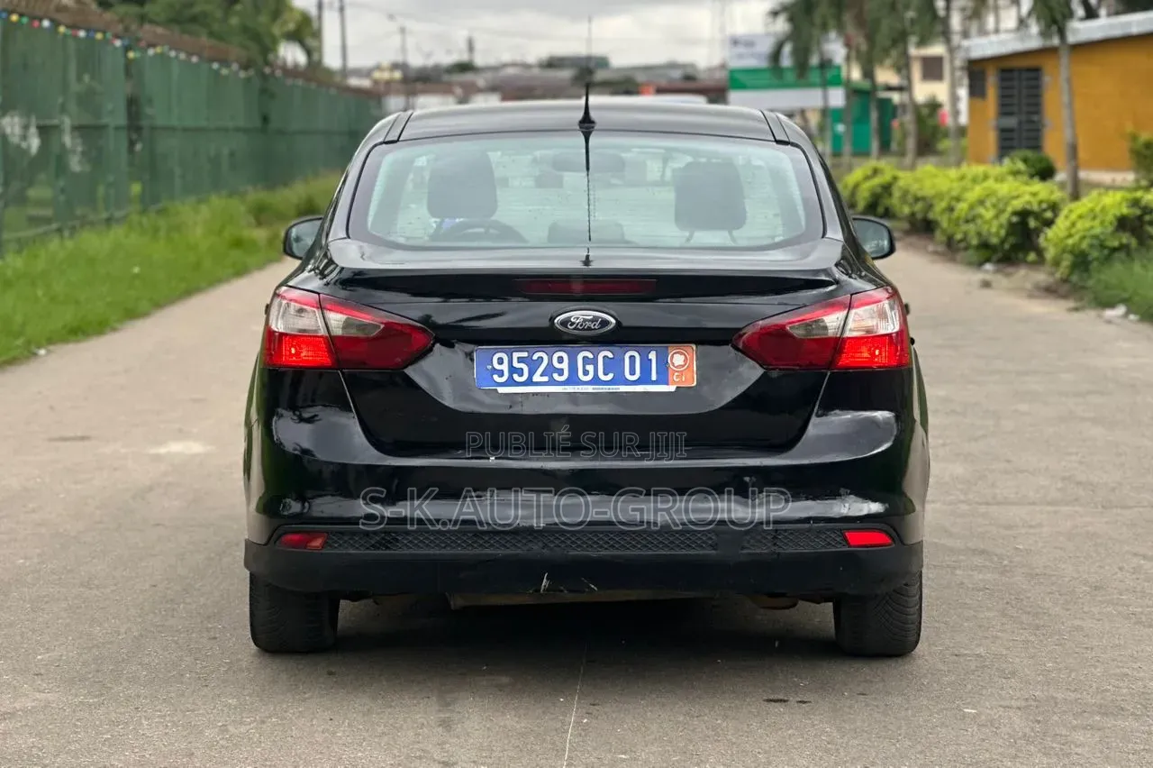 Ford Focus 2013 Noir