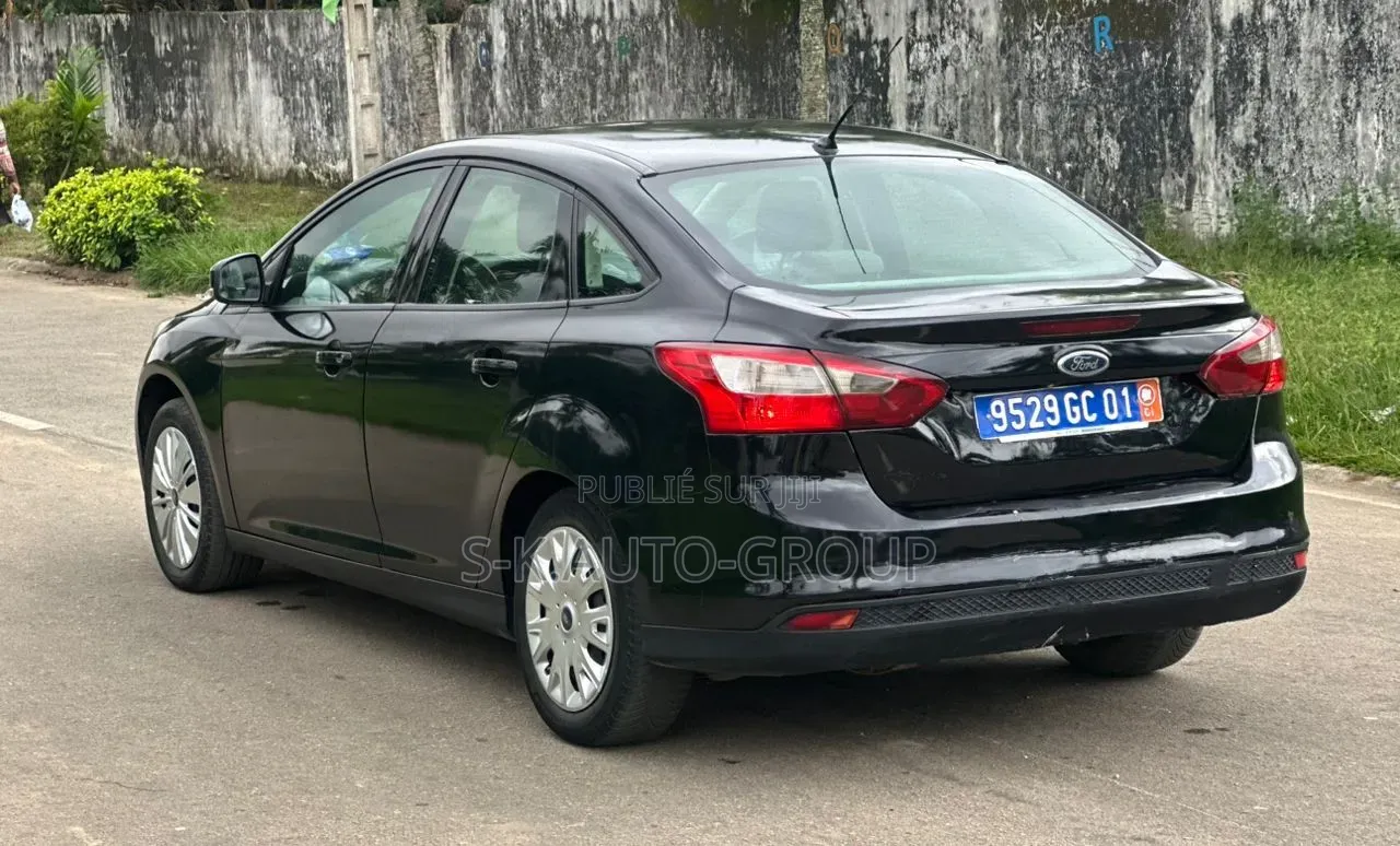 Ford Focus 2013 Noir