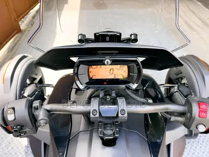 Nouveau Can-Am Autre 2026 Noir