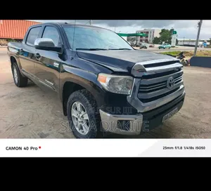 Toyota Tundra 2018 Noir