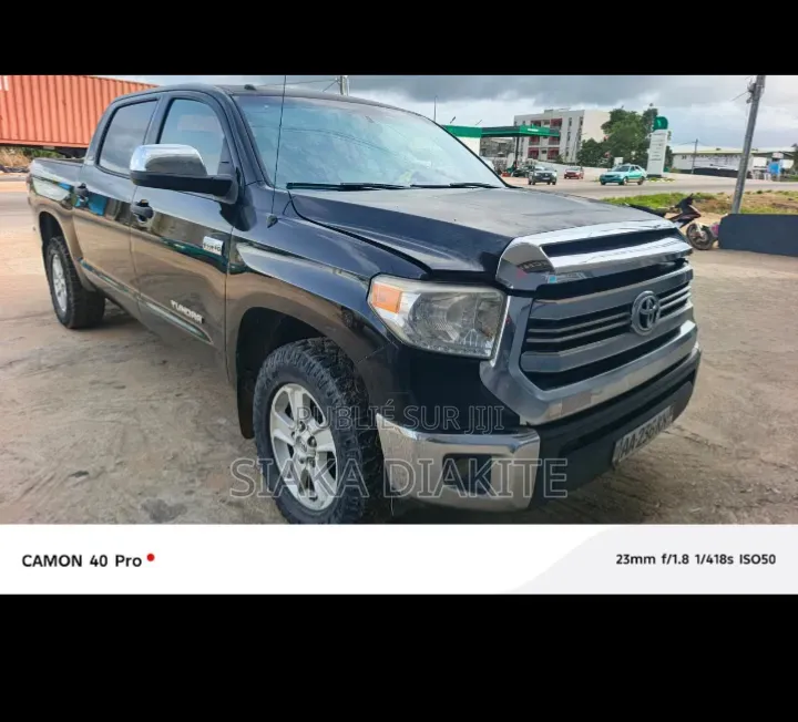 Toyota Tundra 2018 Noir